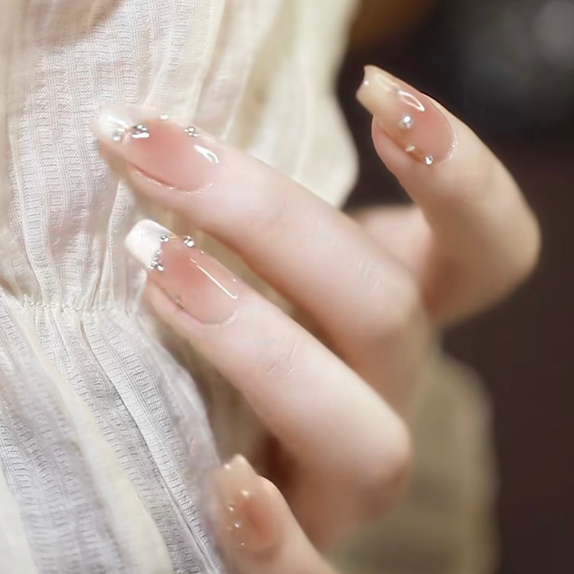 Line White Nail