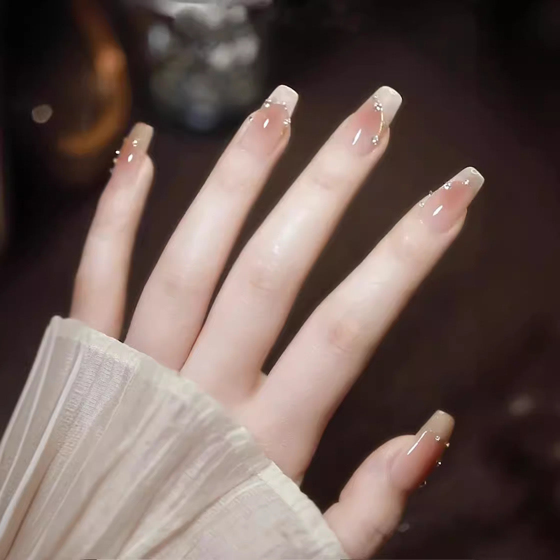 Line White Nail