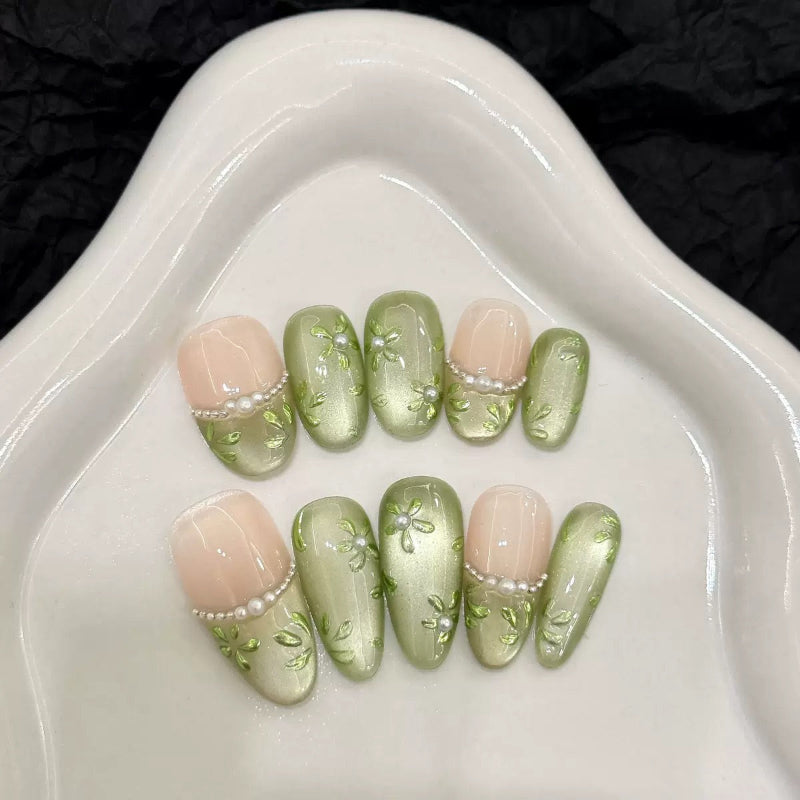Pearl Green Nail