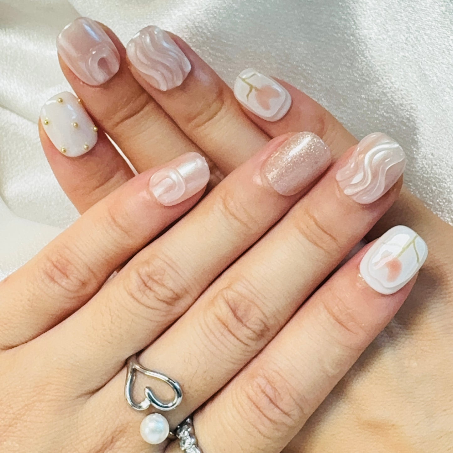 3D Pink Cat Eye Nail
