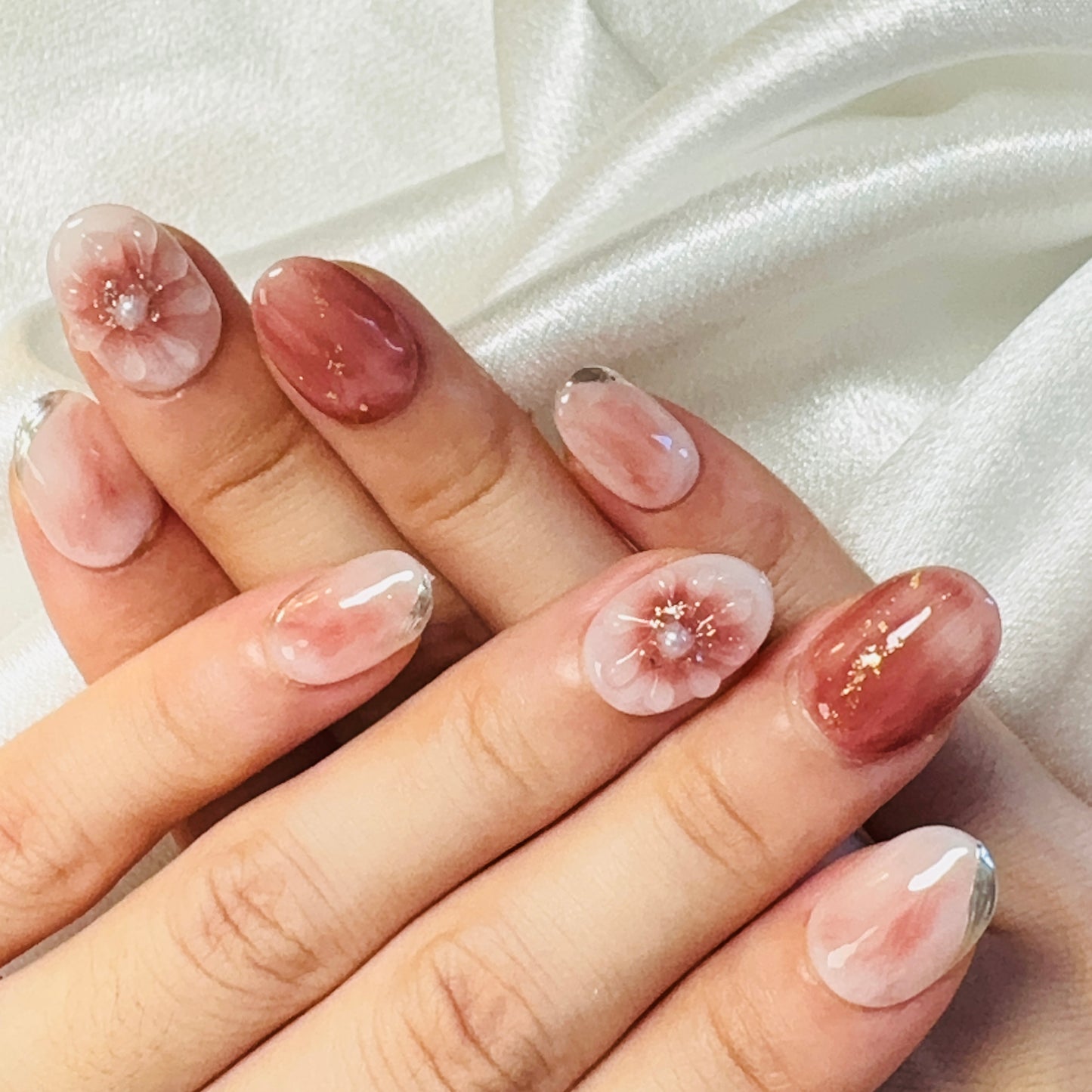 3D Flower Red Cat Eye Nail