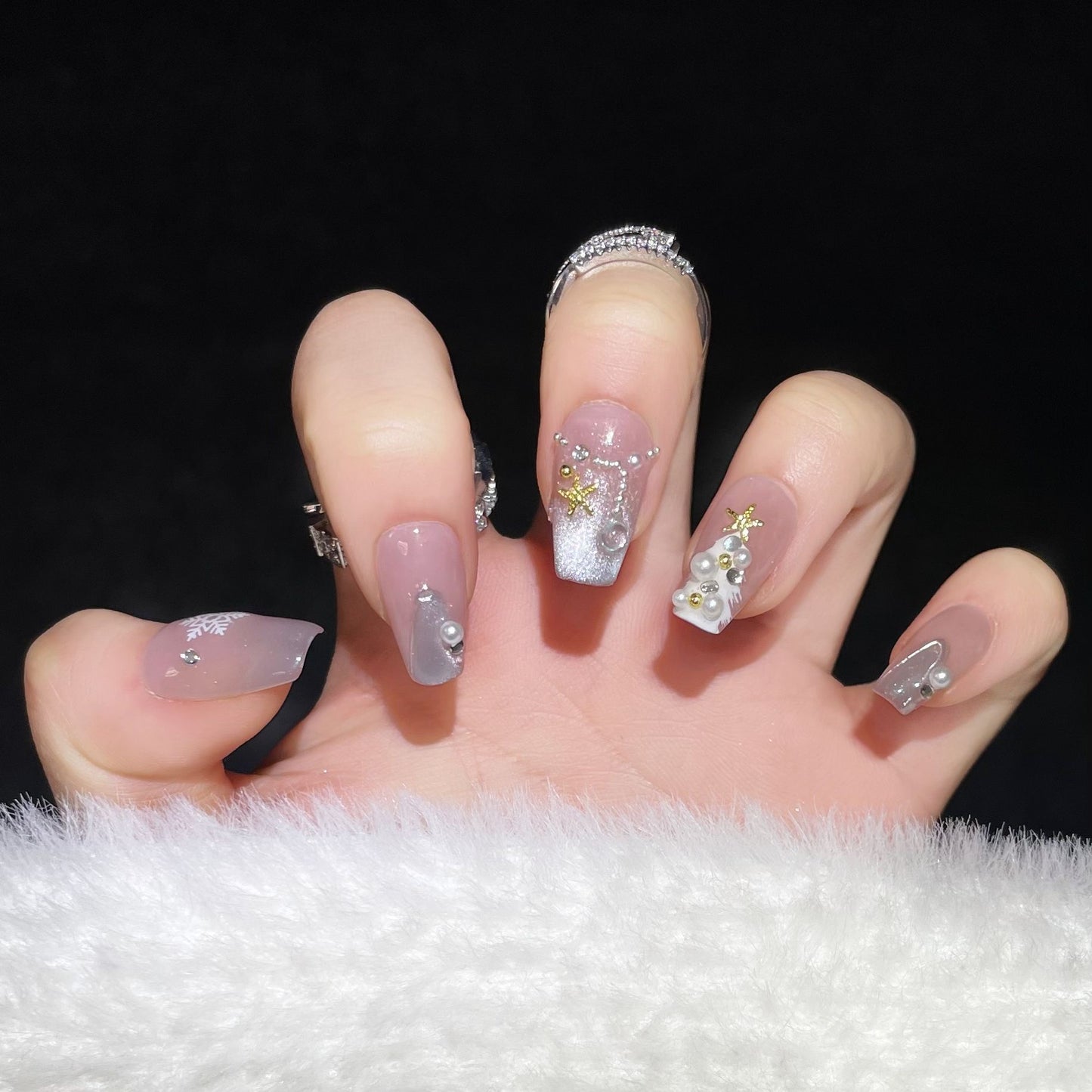 Snowflake French Christmas Nail