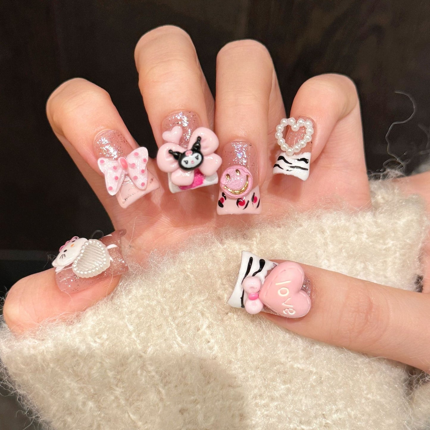 Hellokitty Ostrich Press On Nail