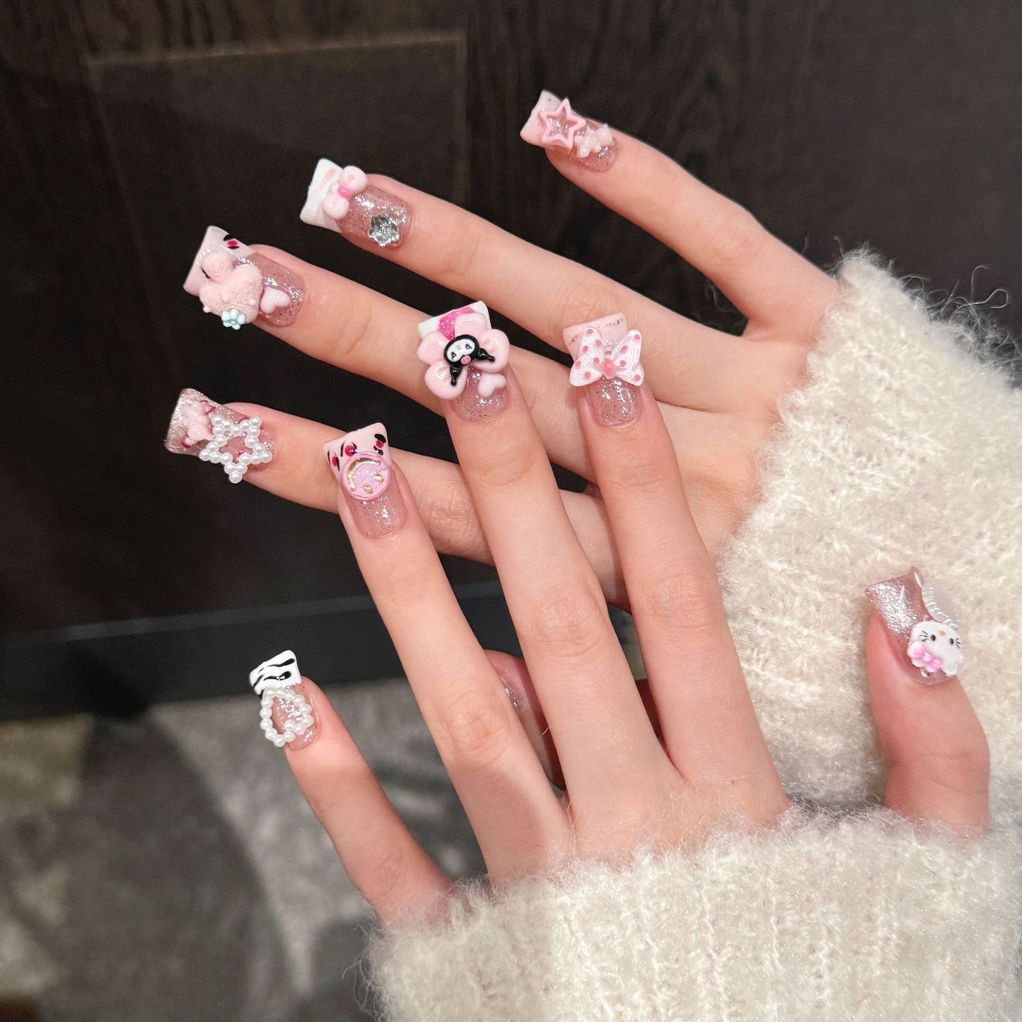 Hellokitty Ostrich Press On Nail