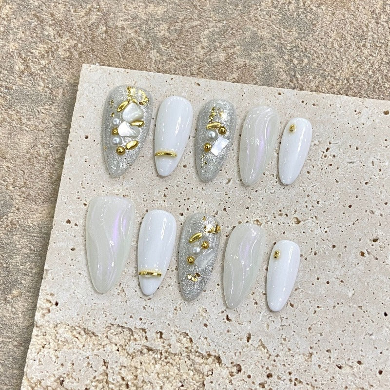 White Moonlight Handmade Press On Nail