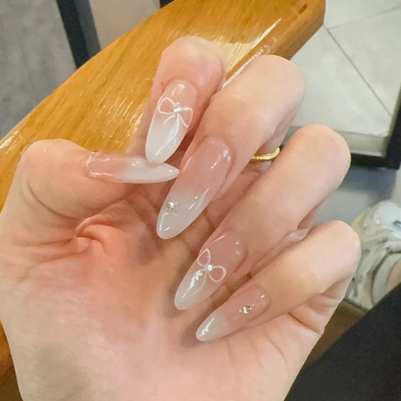 Bow Elegant French Nail