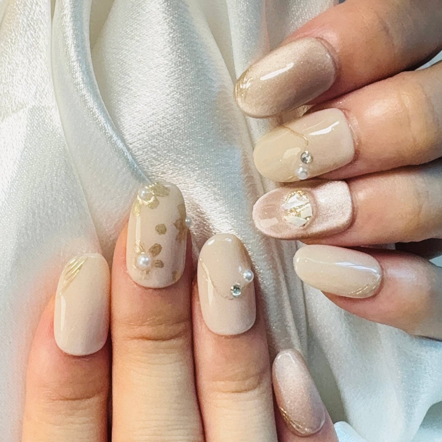 Flower Brown Nail