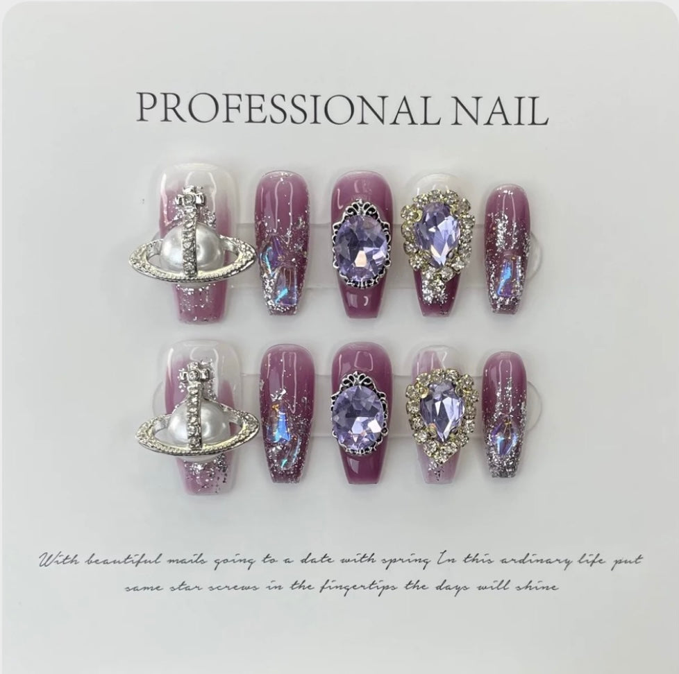 Large purple diamonds Nail