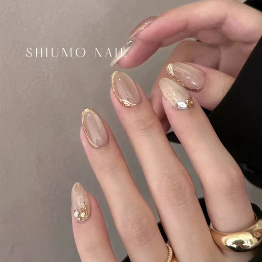 Airy Silver Nail