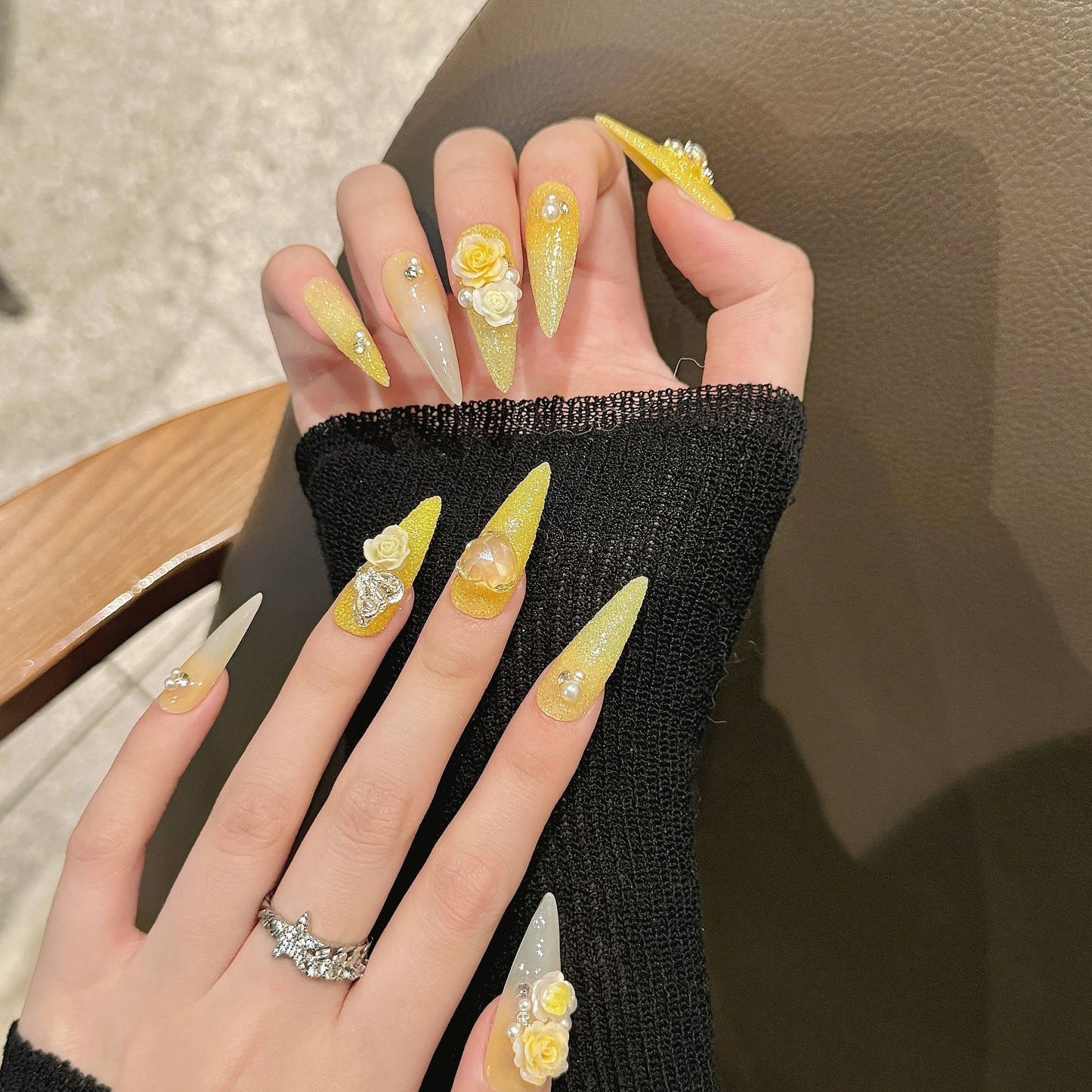 Sparkling Yellow Roses Handmade Press On Nail