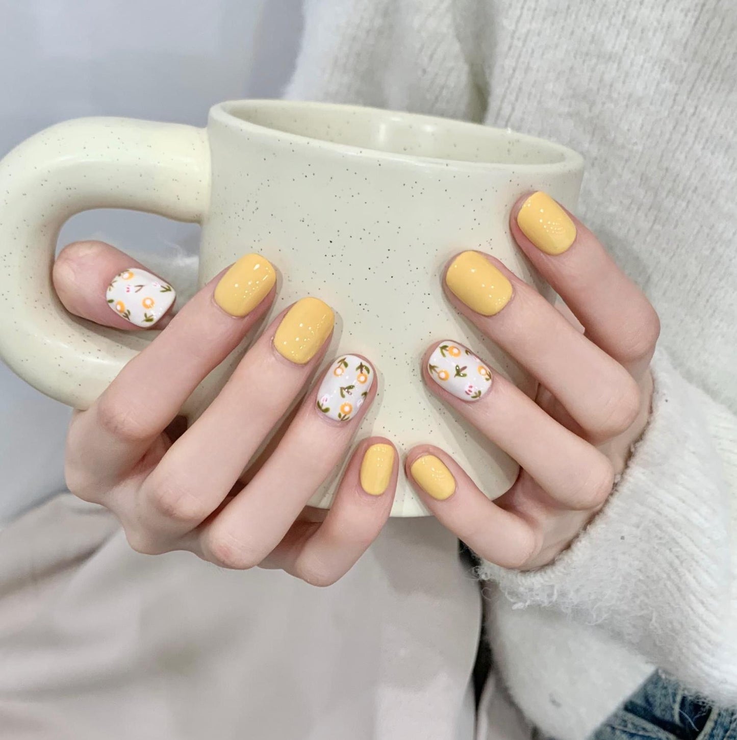 Little Yellow Flowers in Spring Handmade Press On Nail