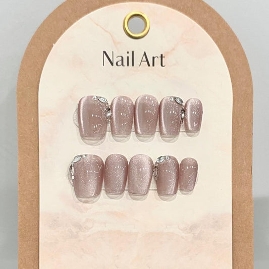 Gentle Bean Paste Cat Eyes Handmade Press On Nail